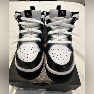 Jordan 1 Mid Kids Black and White Sneakers